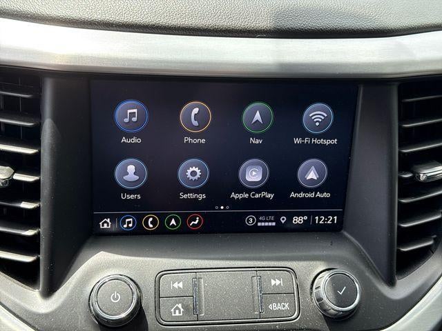 2022 GMC Acadia SLT