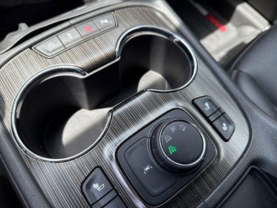 2022 GMC Acadia SLT