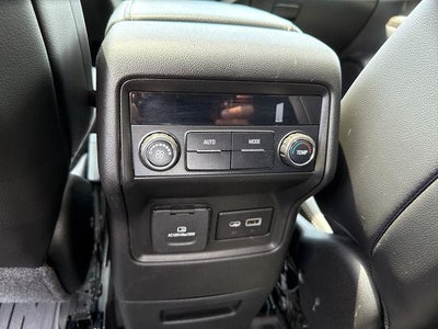 2022 GMC Acadia SLT