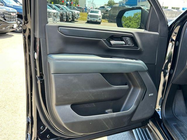 2025 GMC Yukon XL AT4