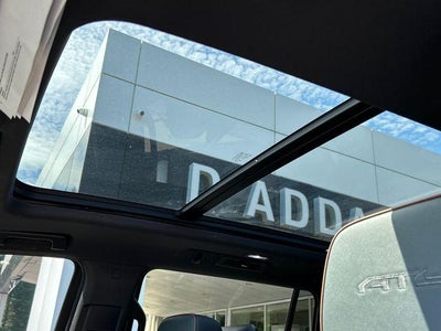 2025 GMC Yukon XL AT4