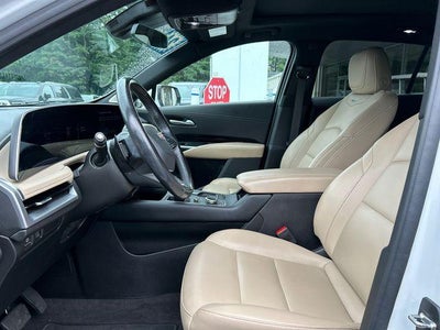 2024 Cadillac XT4 Luxury