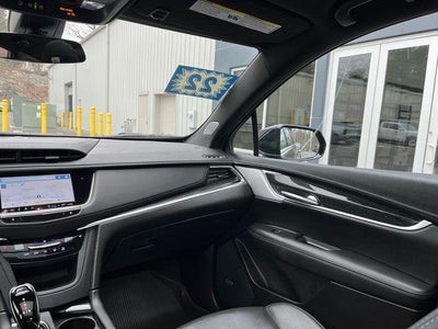 2022 Cadillac XT5 Premium Luxury