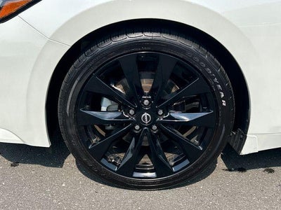 2023 Nissan Maxima SR Xtronic CVT