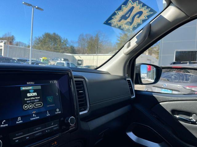 2024 Nissan Frontier SV