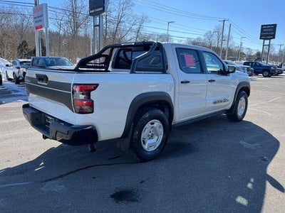 2024 Nissan Frontier SV