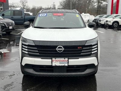 2025 Nissan Kicks SR