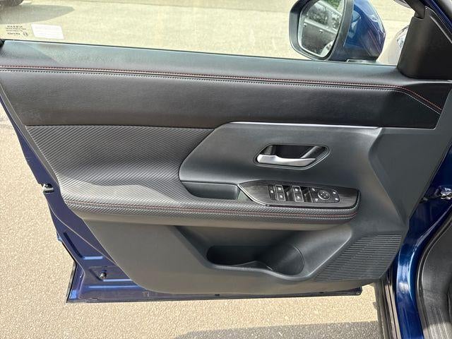 2025 Nissan Kicks SR FWD