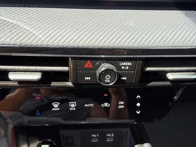 2025 Nissan Kicks SR FWD