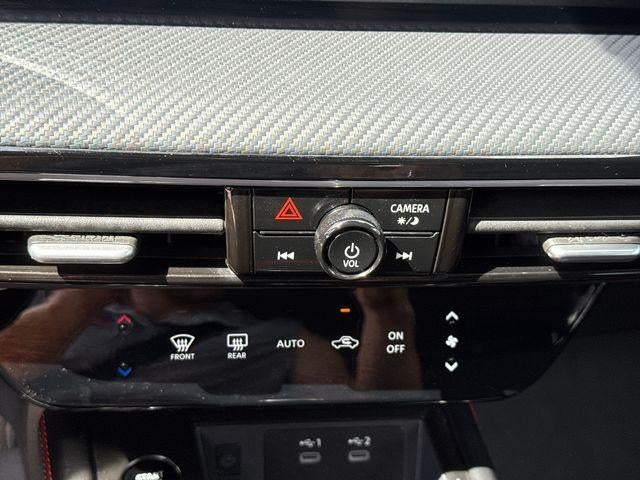 2025 Nissan Kicks SR FWD