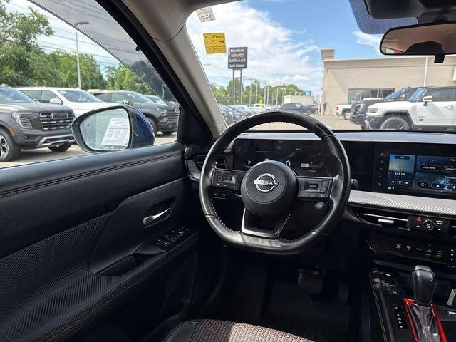 2025 Nissan Kicks SR FWD