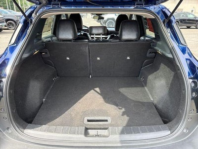 2025 Nissan Kicks SR FWD