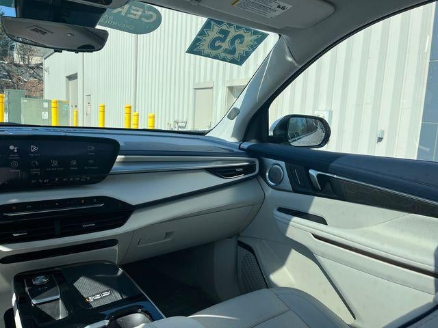 2025 Buick Enclave Avenir