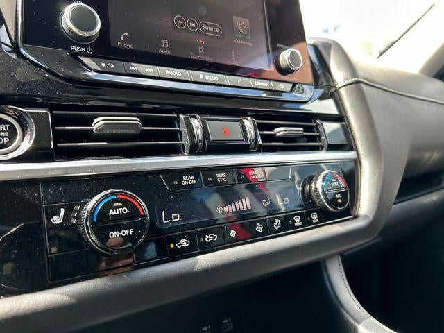 2022 Nissan Pathfinder SV 4WD