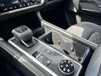 2022 Nissan Pathfinder SV 4WD