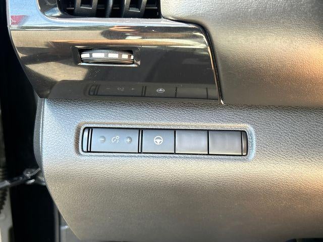 2022 Nissan Pathfinder SV 4WD