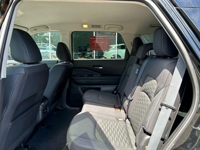 2022 Nissan Pathfinder SV 4WD