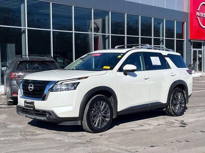 2023 Nissan Pathfinder SL
