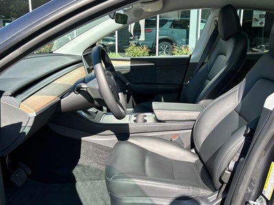 2025 Tesla Model Y Long Range