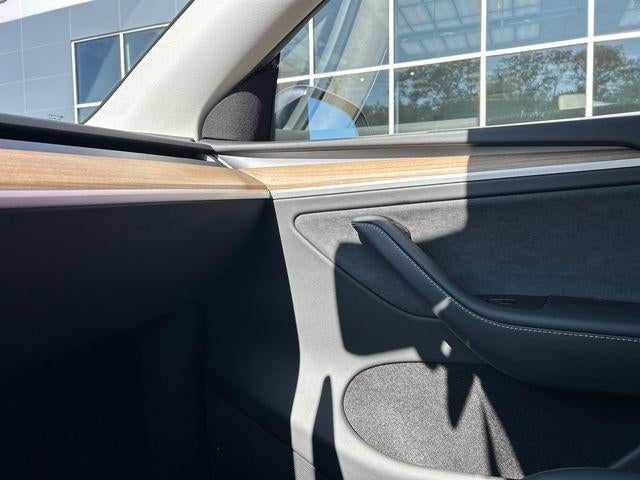 2025 Tesla Model Y Long Range