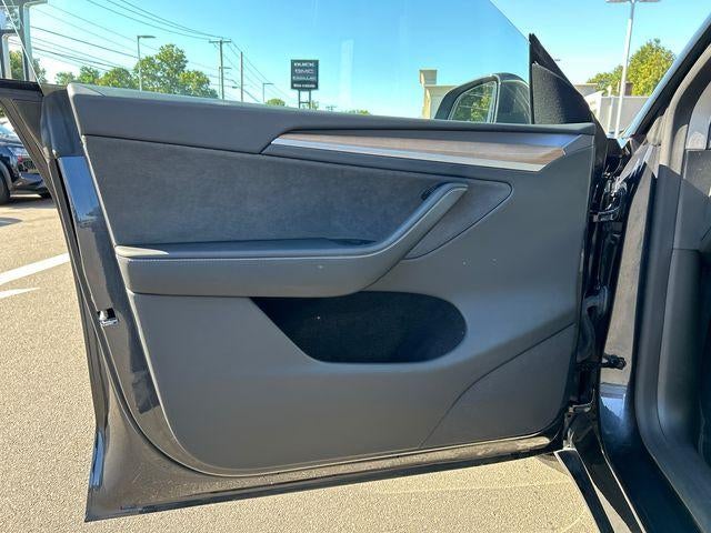2025 Tesla Model Y Long Range