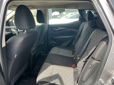 2022 Nissan Rogue Sport SV