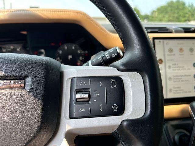 2025 Land Rover Defender 110 P300