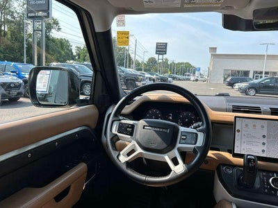 2025 Land Rover Defender 110 P300
