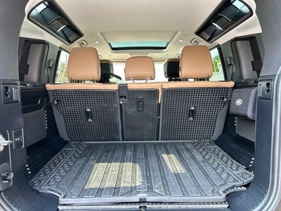 2025 Land Rover Defender 110 P300
